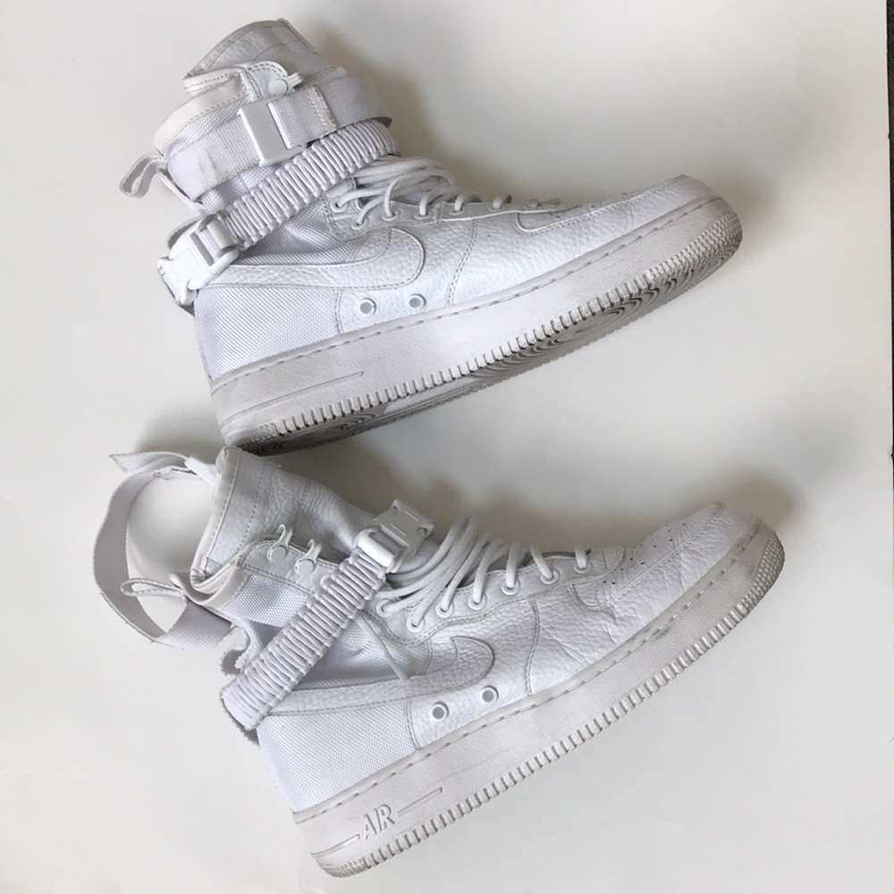 Air Nike - Picture 5 of 6